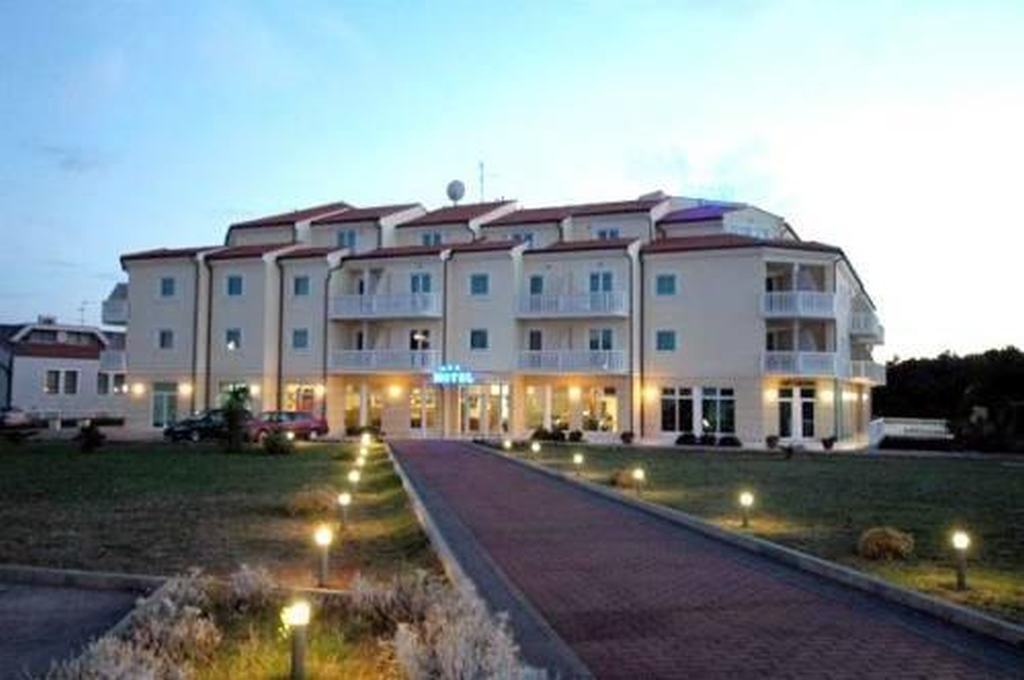 Hotel Arcus Residence Medulin Exterior foto