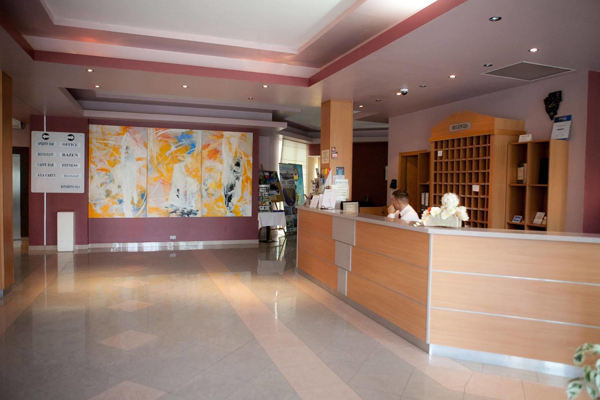 Hotel Arcus Residence Medulin Exterior foto